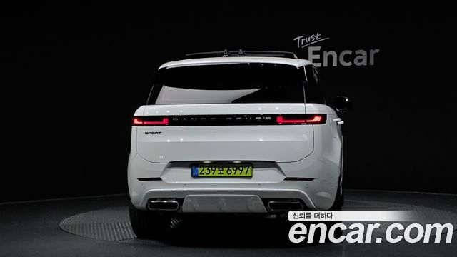 Land Rover Range Rover Sport 2025 — photo 4