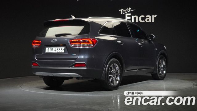 Kia Sorento 2015 — photo 2