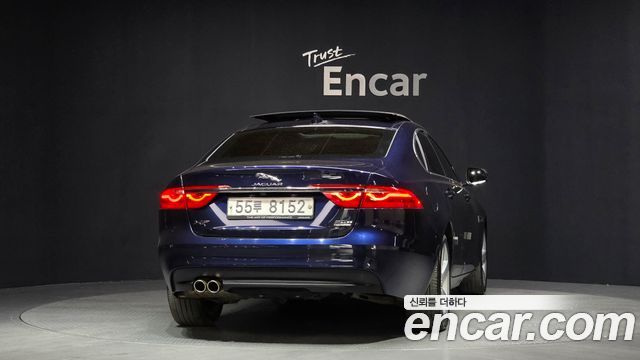 Jaguar XF 2017 — photo 4