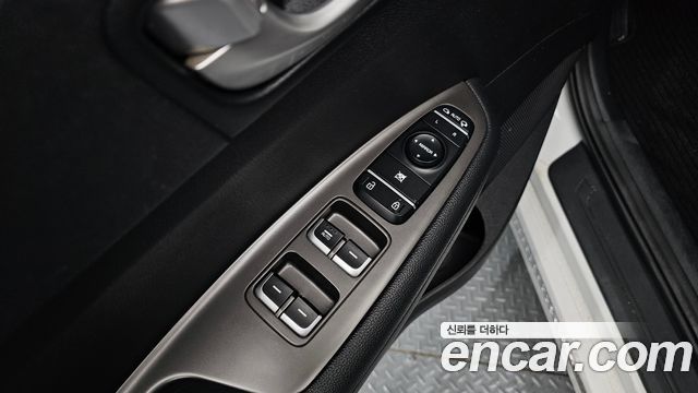 Kia K5 2019 — photo 13