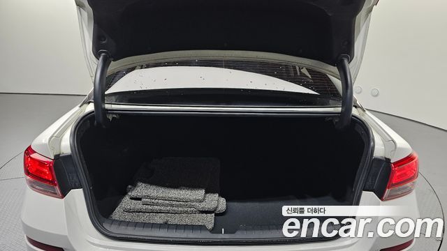 Kia K5 2019 — photo 18