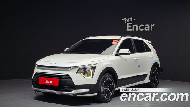 Kia Niro 2022 — photo 1