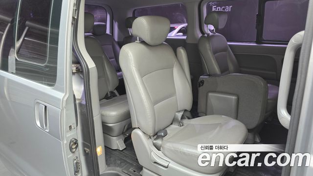 Hyundai Starex 2014 — photo 11