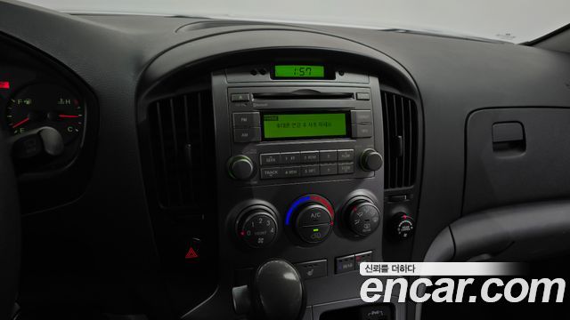 Hyundai Starex 2014 — photo 16