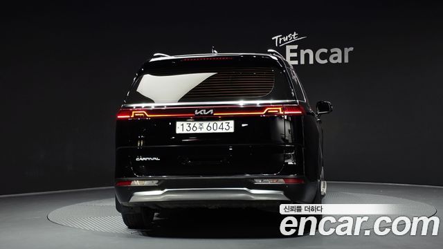 Kia Canival 2022 — photo 4