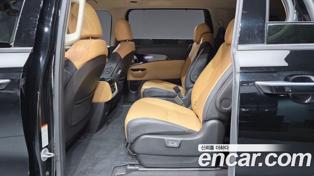 Kia Canival 2022 — photo 12