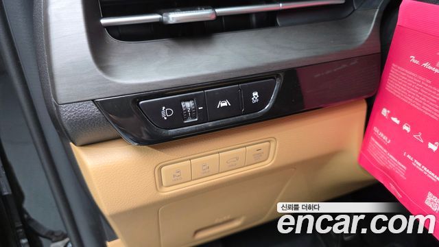 Kia Canival 2022 — photo 16