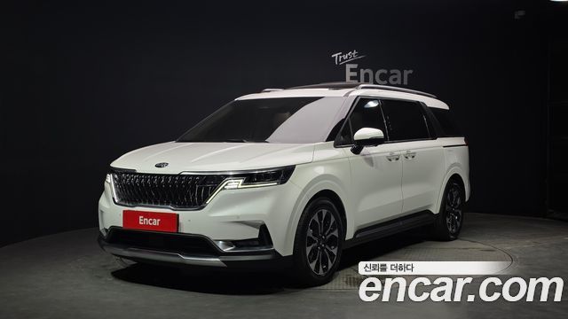 Kia Canival 2021 — photo 1