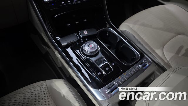 Kia Canival 2021 — photo 9
