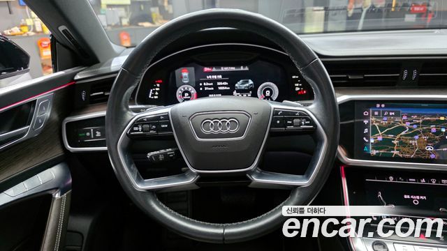 Audi A7 2022 — photo 13
