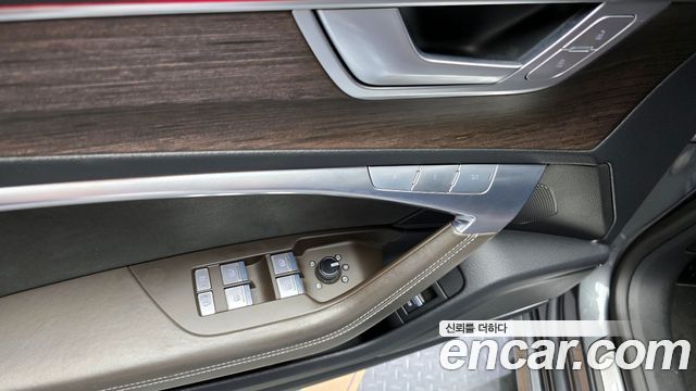 Audi A7 2022 — photo 14