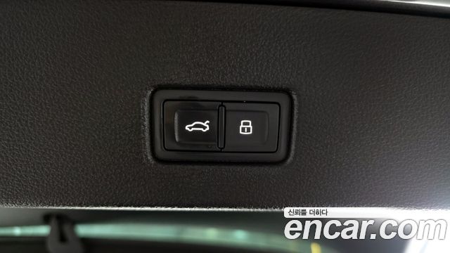 Audi A7 2022 — photo 18