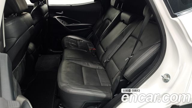 Hyundai Santafe 2016 — photo 11