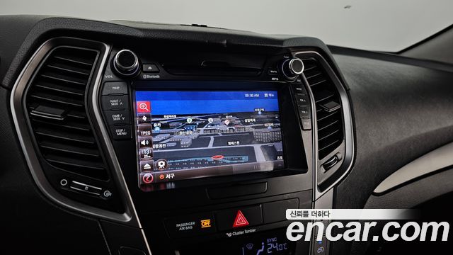Hyundai Santafe 2016 — photo 13