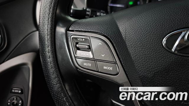 Hyundai Santafe 2016 — photo 16