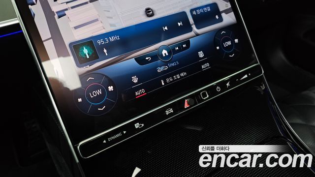 Mercedes-Benz S-Class 2022 — photo 26