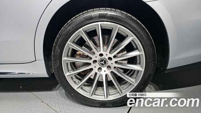 Mercedes-Benz S-Class 2022 — photo 7