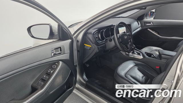 Kia K5 2012 — photo 11