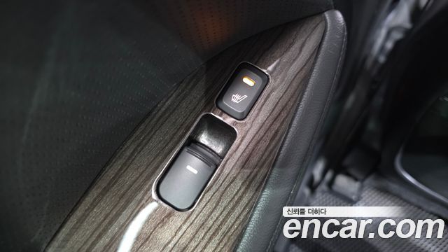 Kia K5 2012 — photo 19