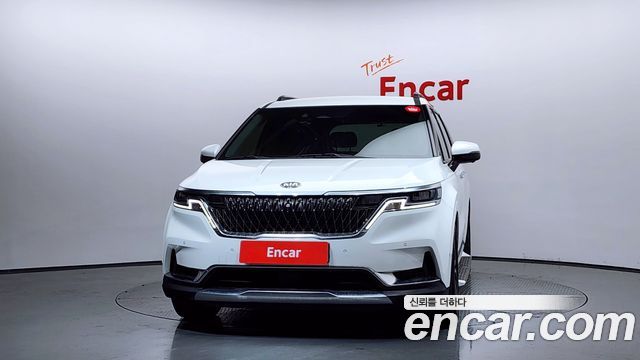 Kia Canival 2021 — photo 3