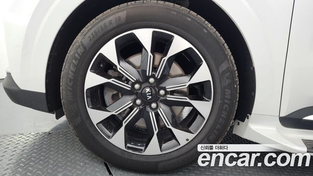 Kia Canival 2021 — photo 5