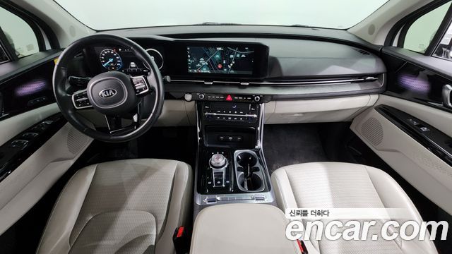 Kia Canival 2021 — photo 10