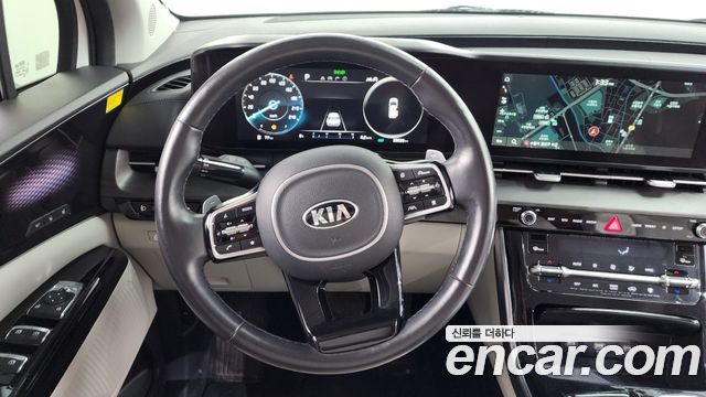 Kia Canival 2021 — photo 18
