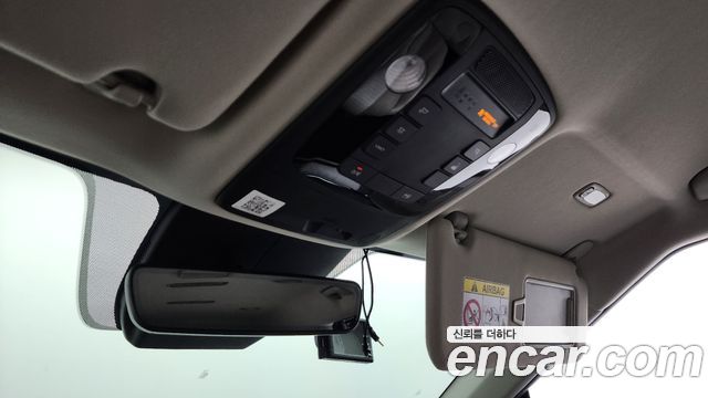 Kia Canival 2021 — photo 25