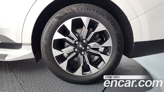Kia Canival 2021 — photo 7