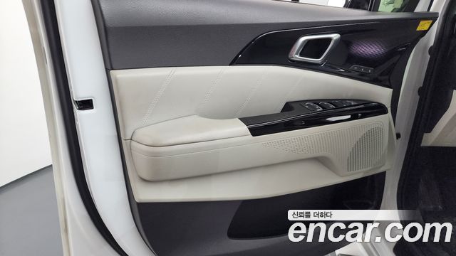 Kia Canival 2021 — photo 15
