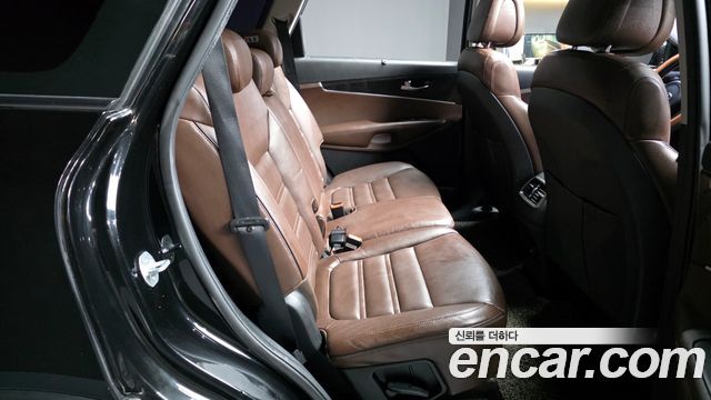 Kia Sorento 2016 — photo 12