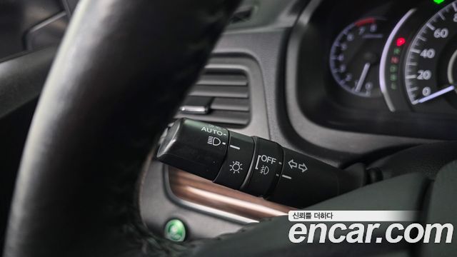 Honda CR-V 2015 — photo 15