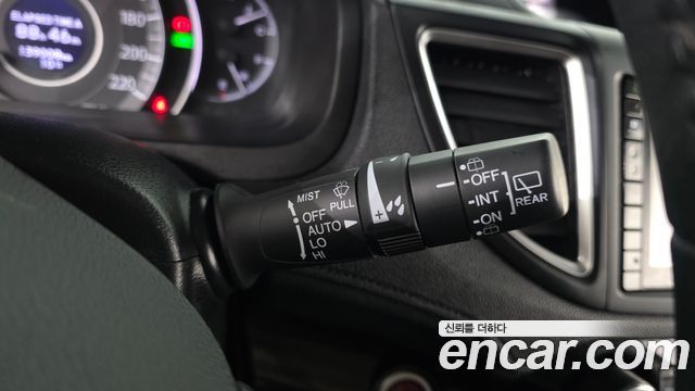 Honda CR-V 2015 — photo 16