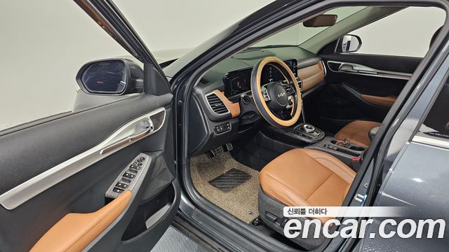 Kia Seltos 2023 — photo 10