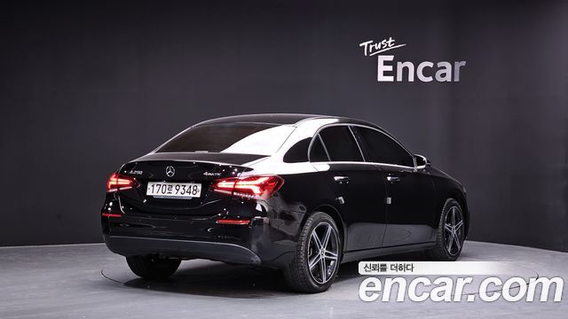 Mercedes-Benz A-Class 2020 — photo 2