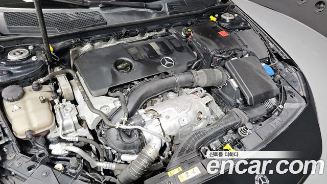 Mercedes-Benz A-Class 2020 — photo 6