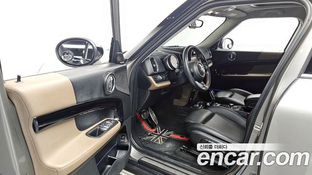 Mini Countryman 2020 — photo 13