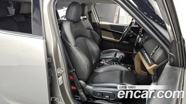 Mini Countryman 2020 — photo 18