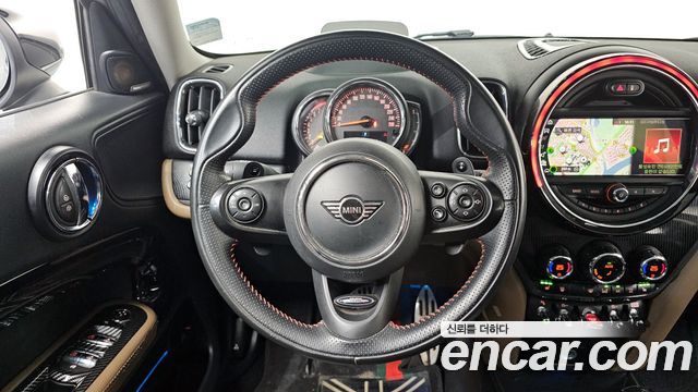 Mini Countryman 2020 — photo 19