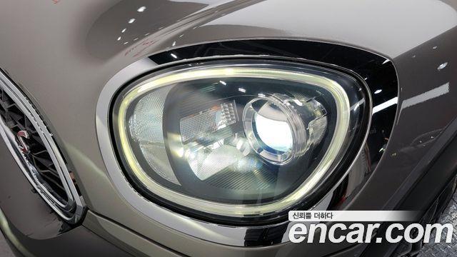 Mini Countryman 2020 — photo 8