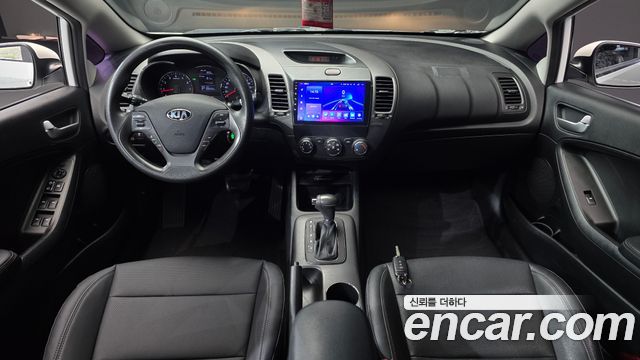 Kia K3 2015 — photo 7