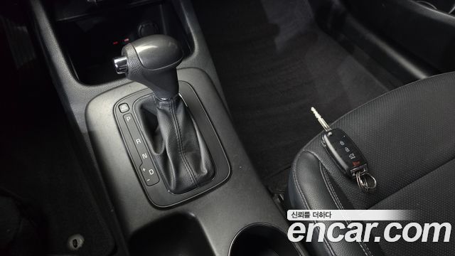 Kia K3 2015 — photo 9