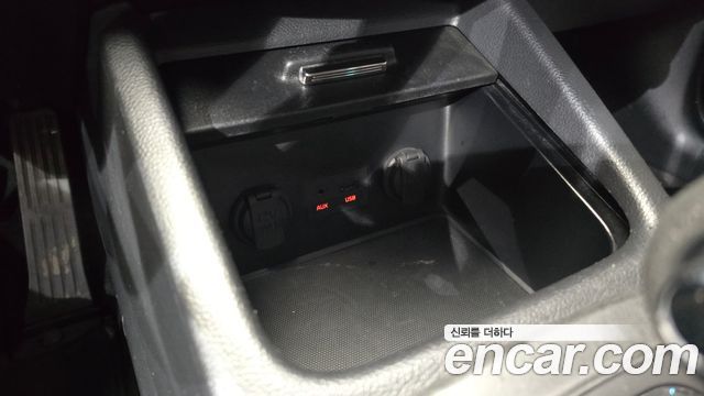 Kia K3 2015 — photo 16