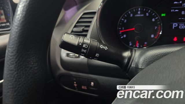 Kia K3 2015 — photo 17