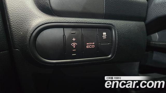 Kia K3 2015 — photo 19