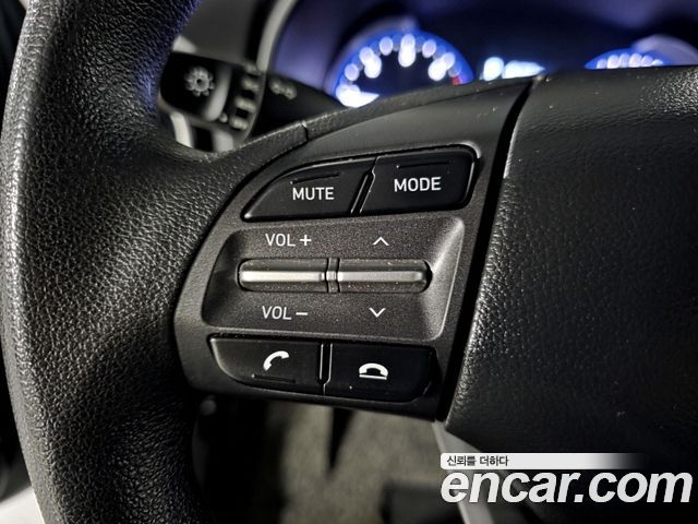 Hyundai Kona 2018 — photo 17
