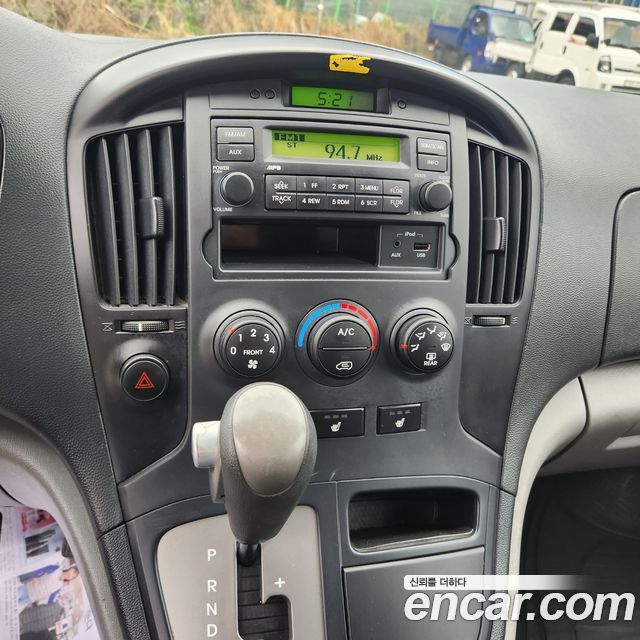 Hyundai Starex 2013 — photo 7
