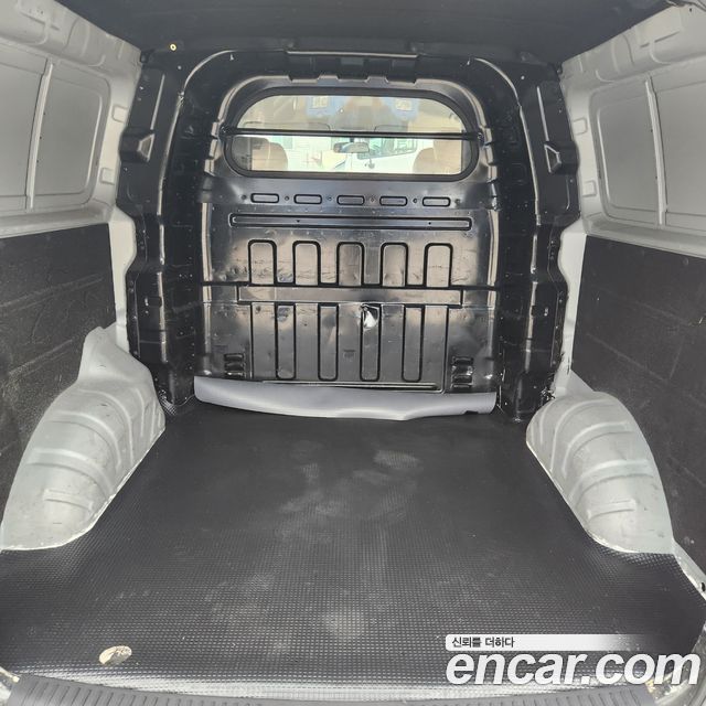 Hyundai Starex 2013 — photo 14