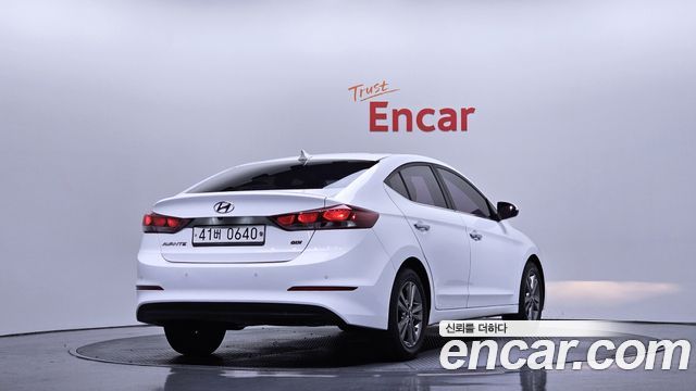 Hyundai AVANTE 2016 — photo 2