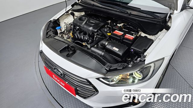 Hyundai AVANTE 2016 — photo 6